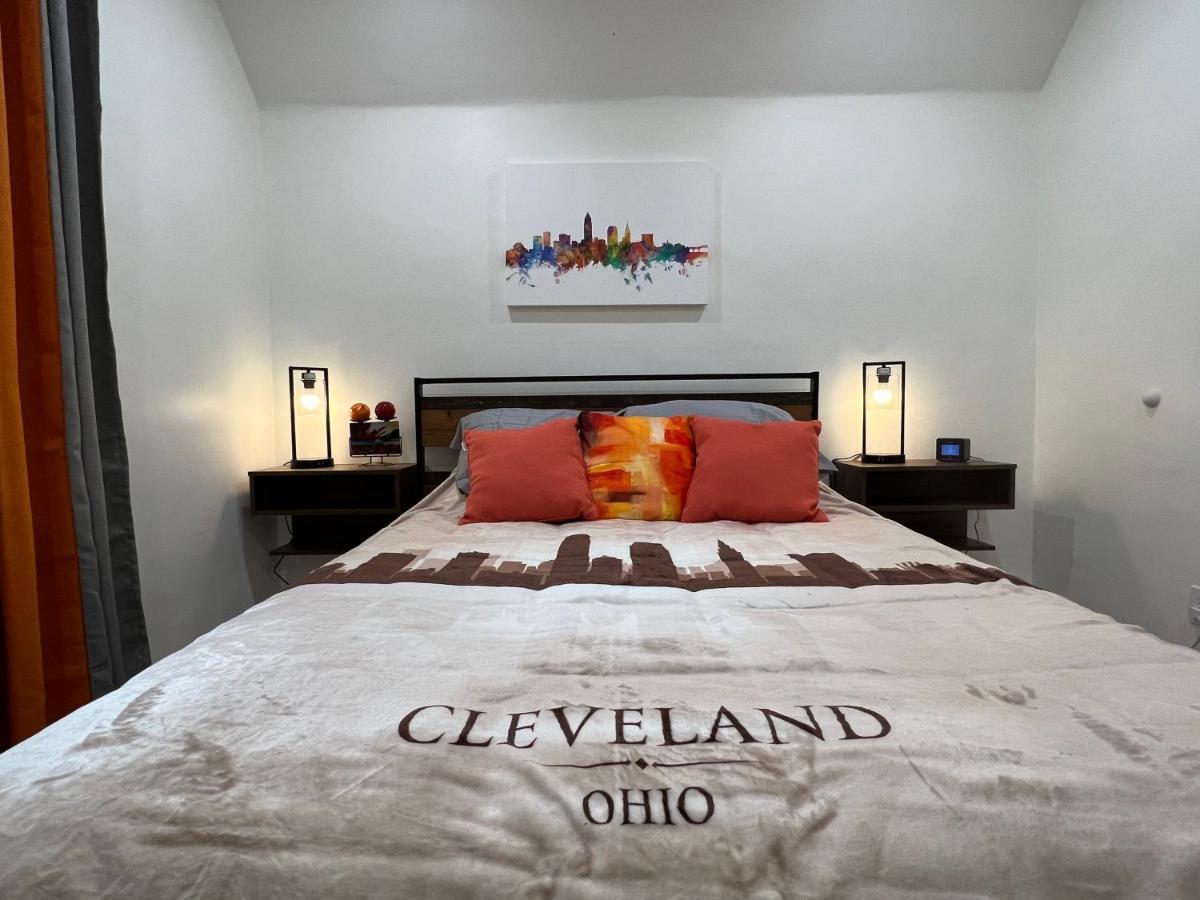 Trendy In Tremont, Cleveland Apartment Bagian luar foto