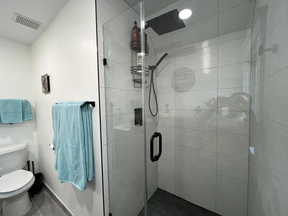 Trendy In Tremont, Cleveland Apartment Bagian luar foto