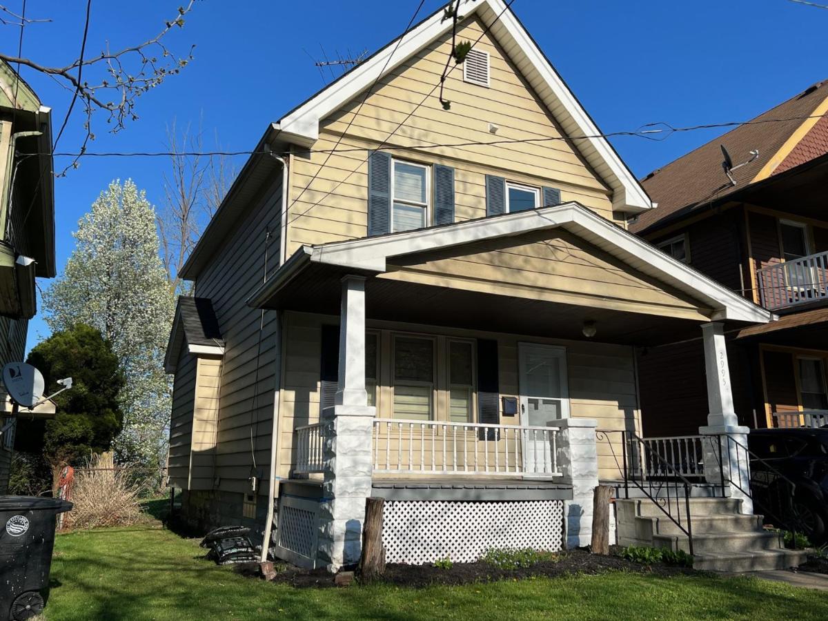 Trendy In Tremont, Cleveland Apartment Bagian luar foto